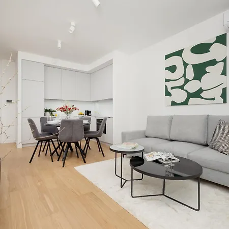 Luxury With Parking In The Centre By Renters Prestige *