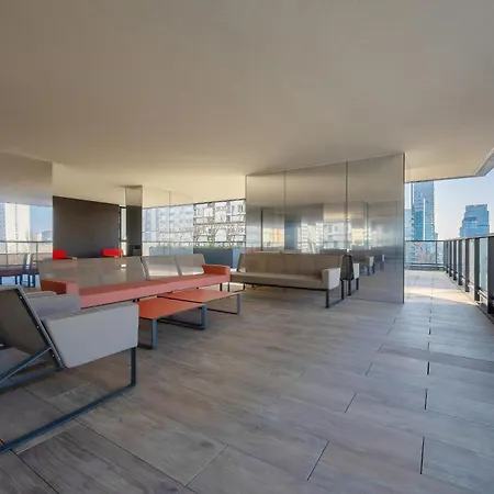 아파트 Luxury With Parking In The Centre By Renters Prestige