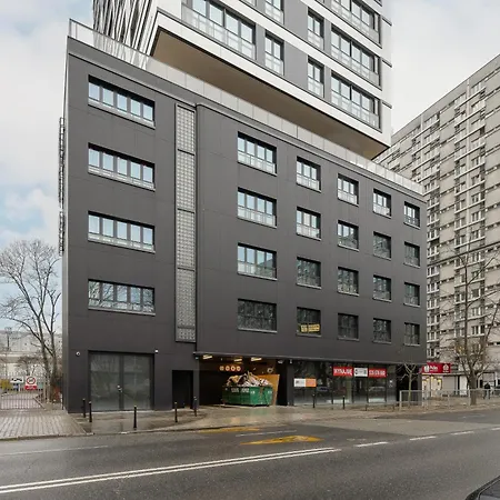 Luxury With Parking In The Centre By Renters Prestige